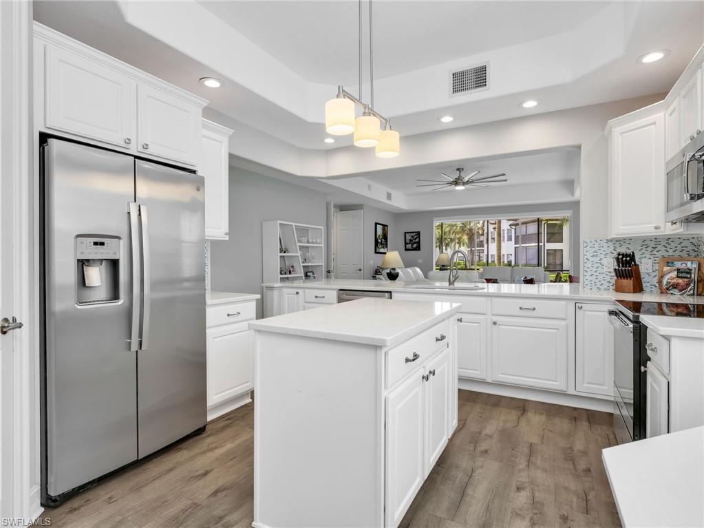 4758 Stratford CT 1302