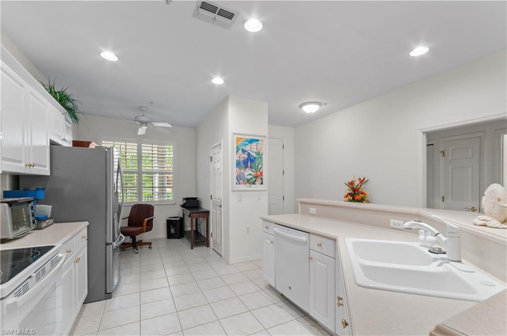 4853 Hampshire CT 105