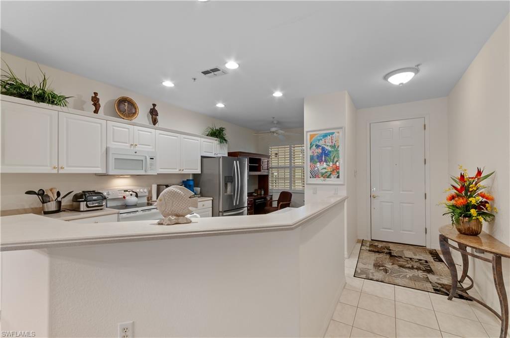 4853 Hampshire CT 105