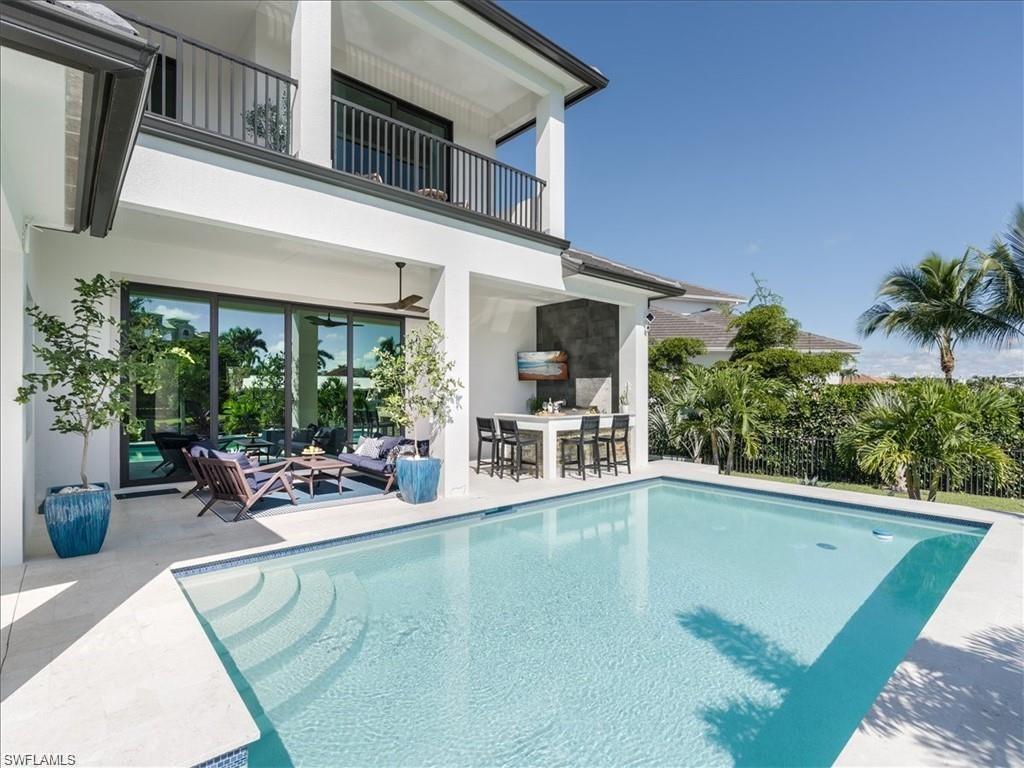 1083 Old Marco LN