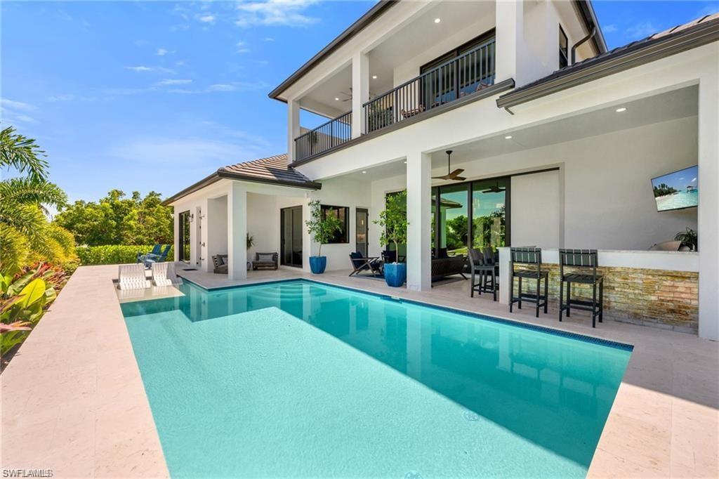 1083 Old Marco LN