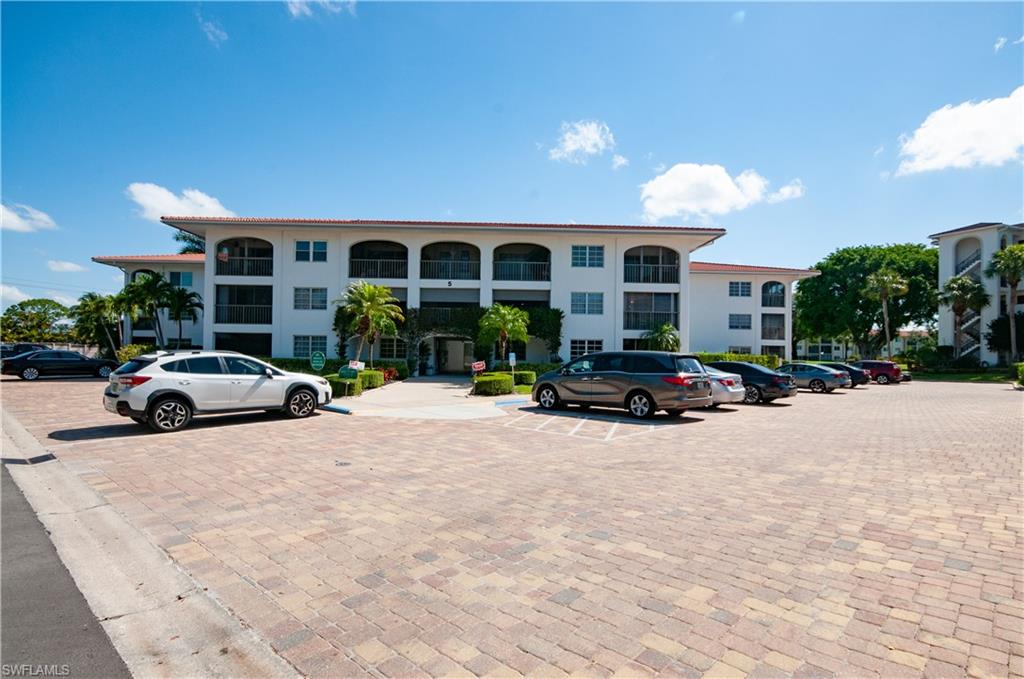 5 High Point CIR W 104
