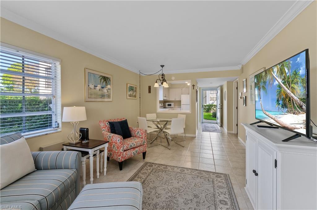 5 High Point CIR W 104