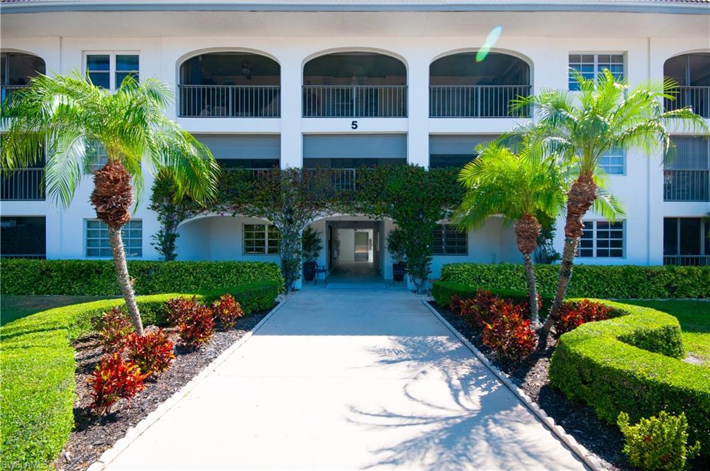 5 High Point CIR W 104