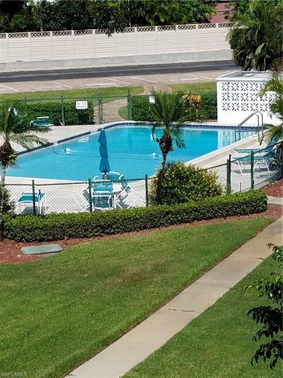 5 High Point CIR W 104