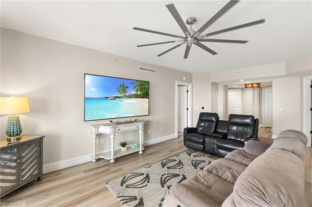 1060 Borghese LN 902