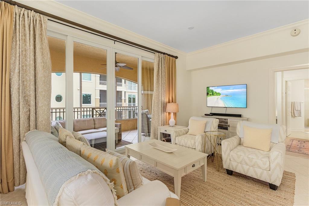 2728 Tiburon BLVD E 401