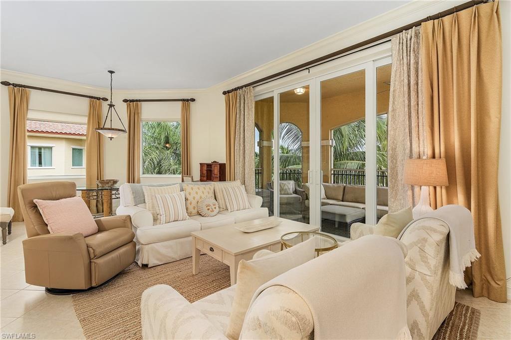 2728 Tiburon BLVD E 401