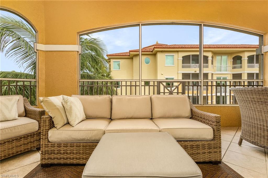 2728 Tiburon BLVD E 401