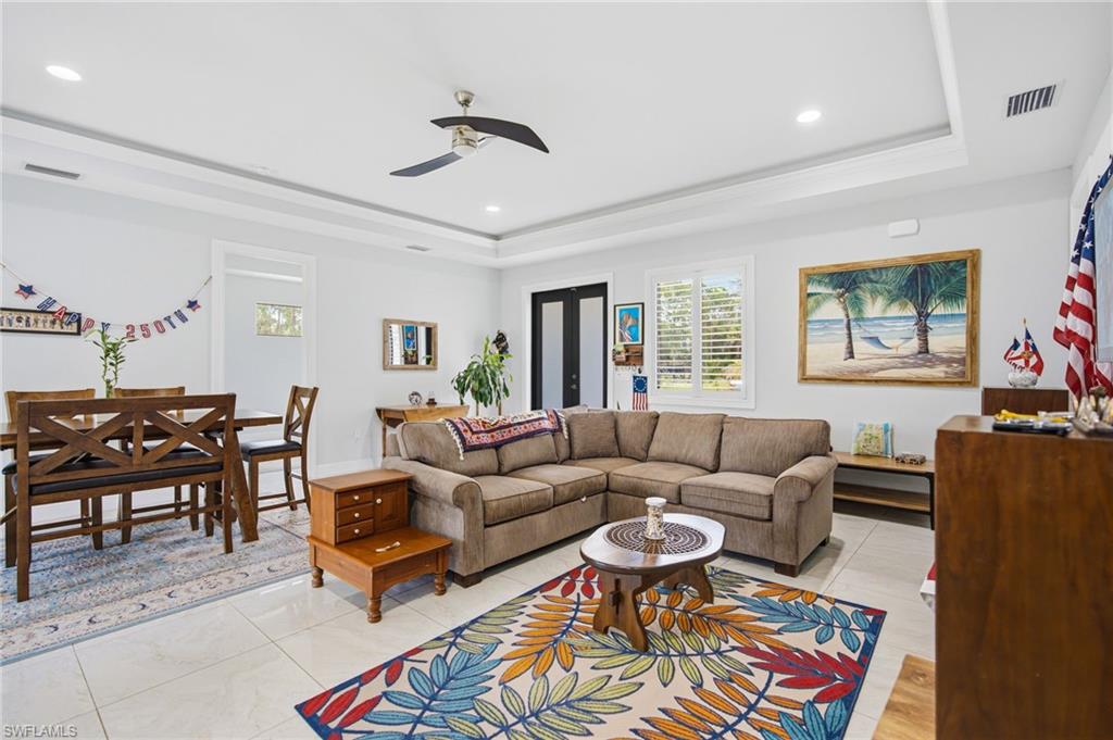 255 Everglades BLVD S