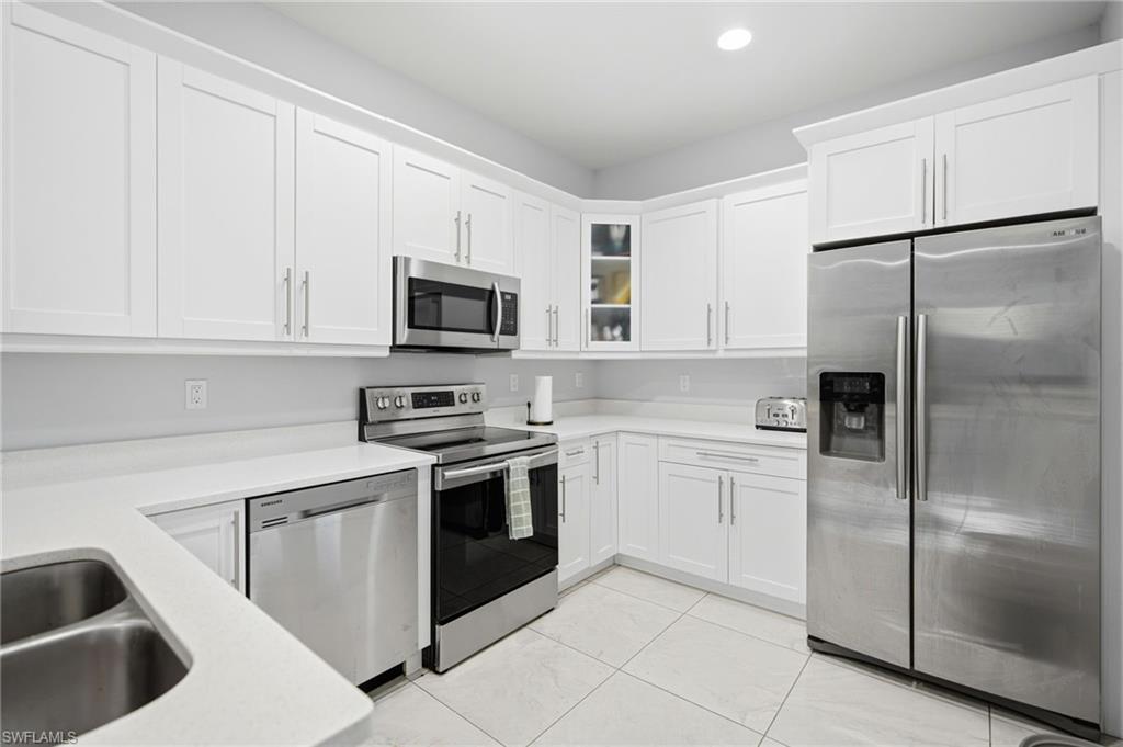 255 Everglades BLVD S
