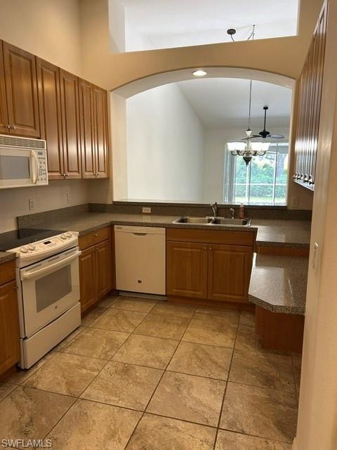 6156 Mandalay CIR 12
