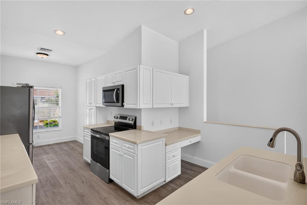 25058 Peacock LN 202