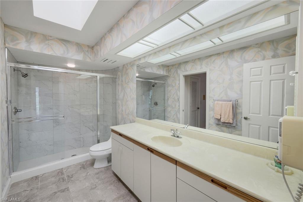 2227 Regal WAY