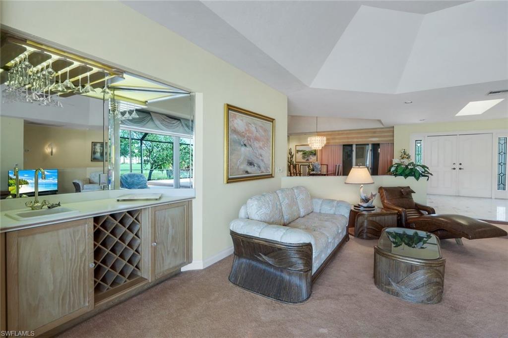 2227 Regal WAY