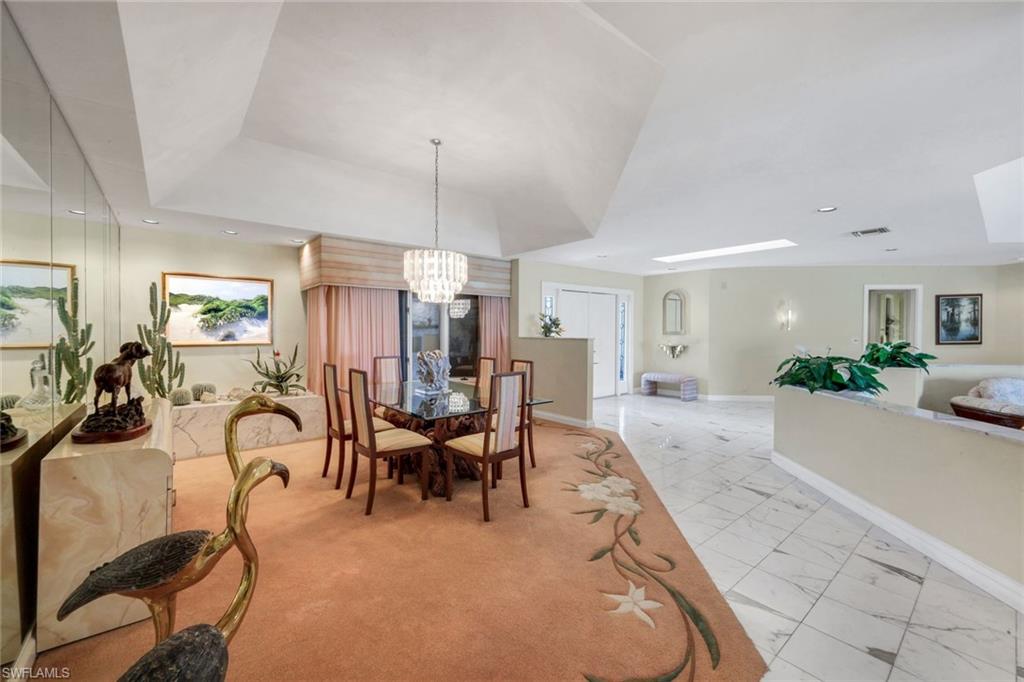 2227 Regal WAY
