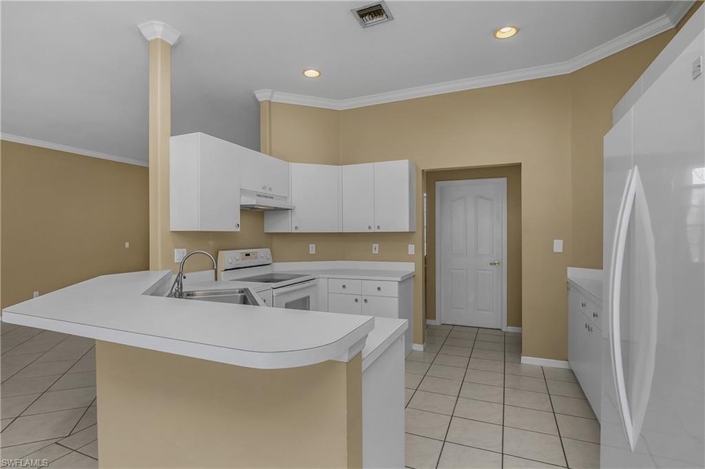 11082 LAKELAND CIR