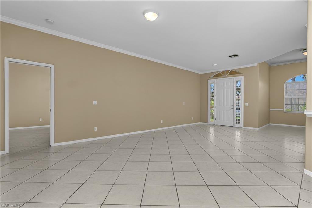 11082 LAKELAND CIR