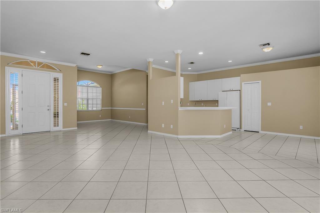 11082 LAKELAND CIR