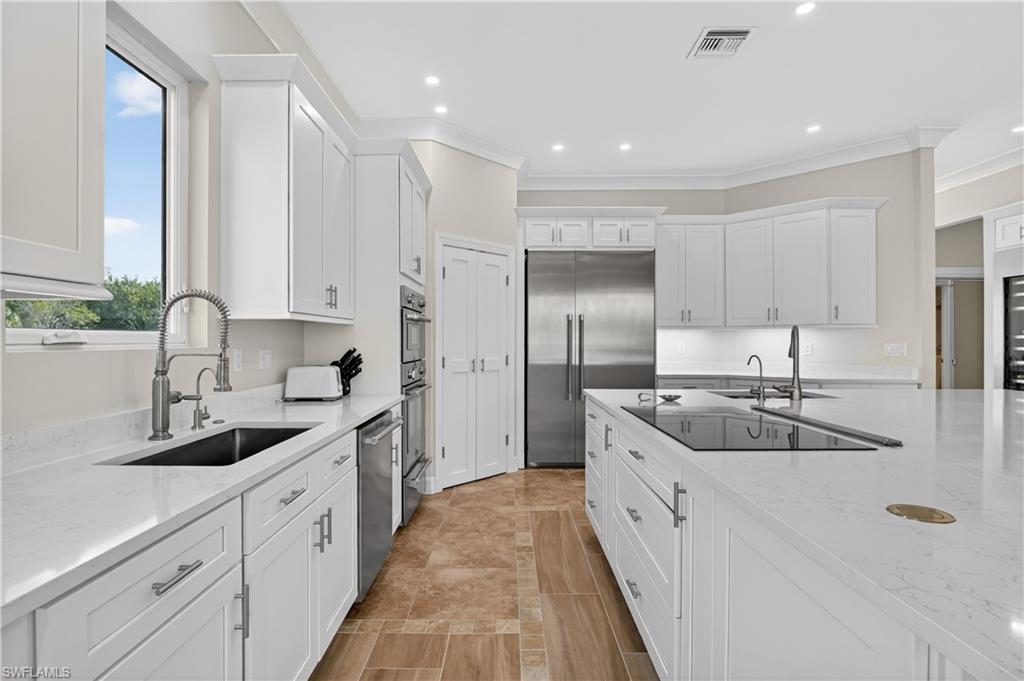 4060 SKYWAY DR 45