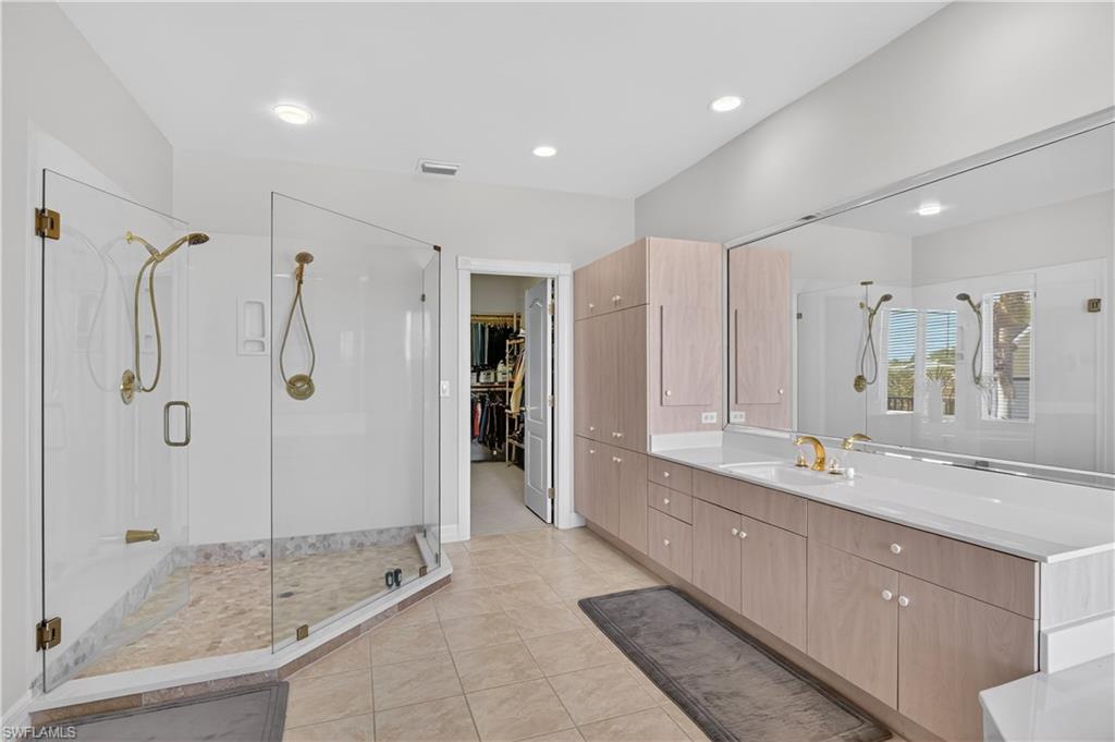 4060 SKYWAY DR 45