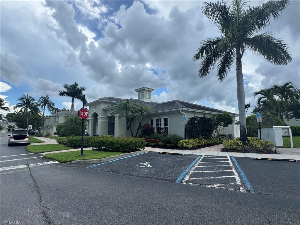 1410 Mariposa CIR 105