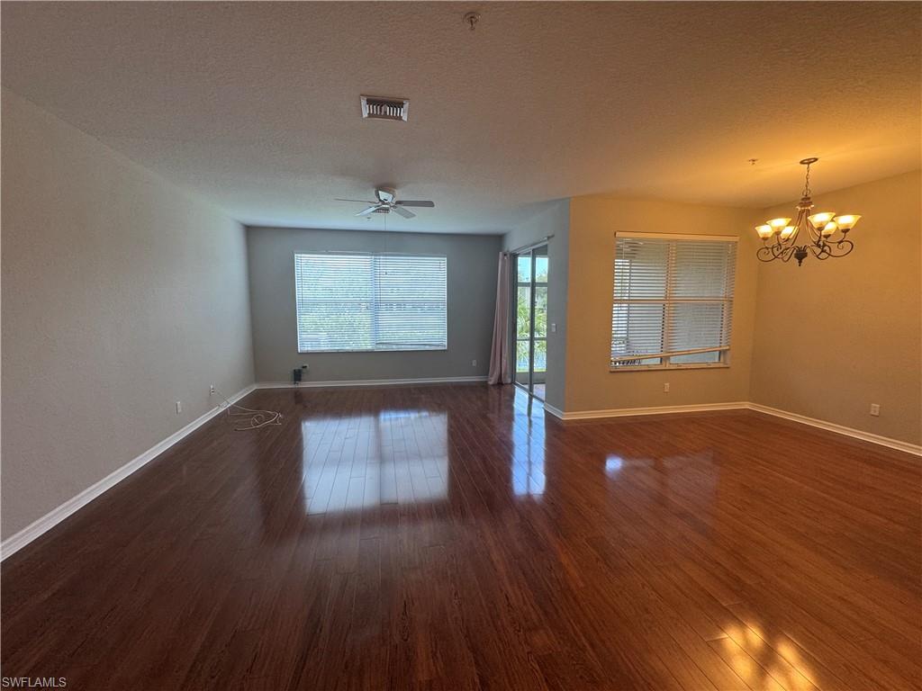 1410 Mariposa CIR 105