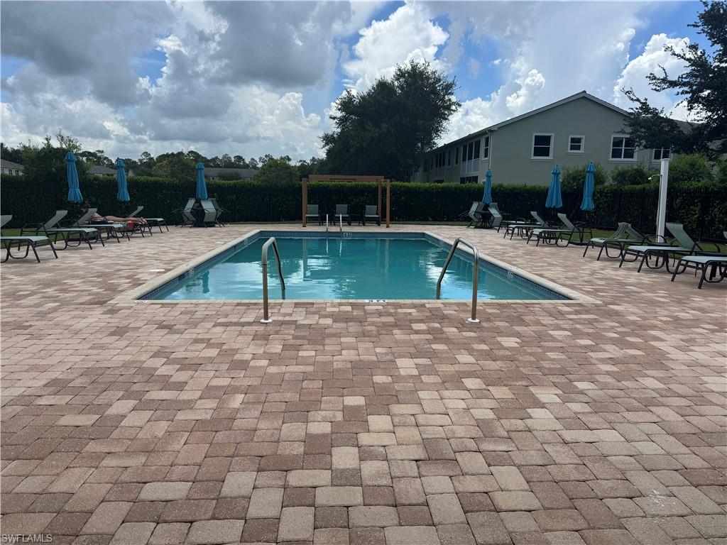 1410 Mariposa CIR 105