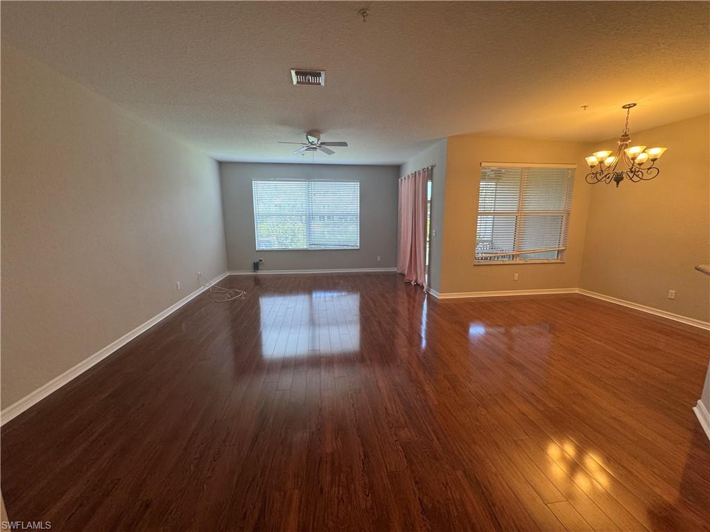 1410 Mariposa CIR 105