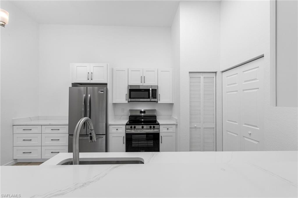 27123 Matheson AVE 206