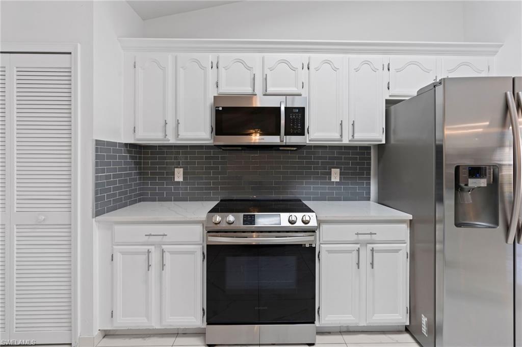 7780 Scarlet CT