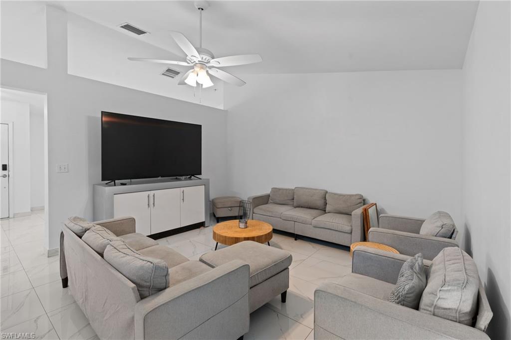 7780 Scarlet CT
