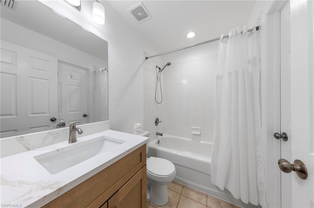 27123 Matheson AVE 206