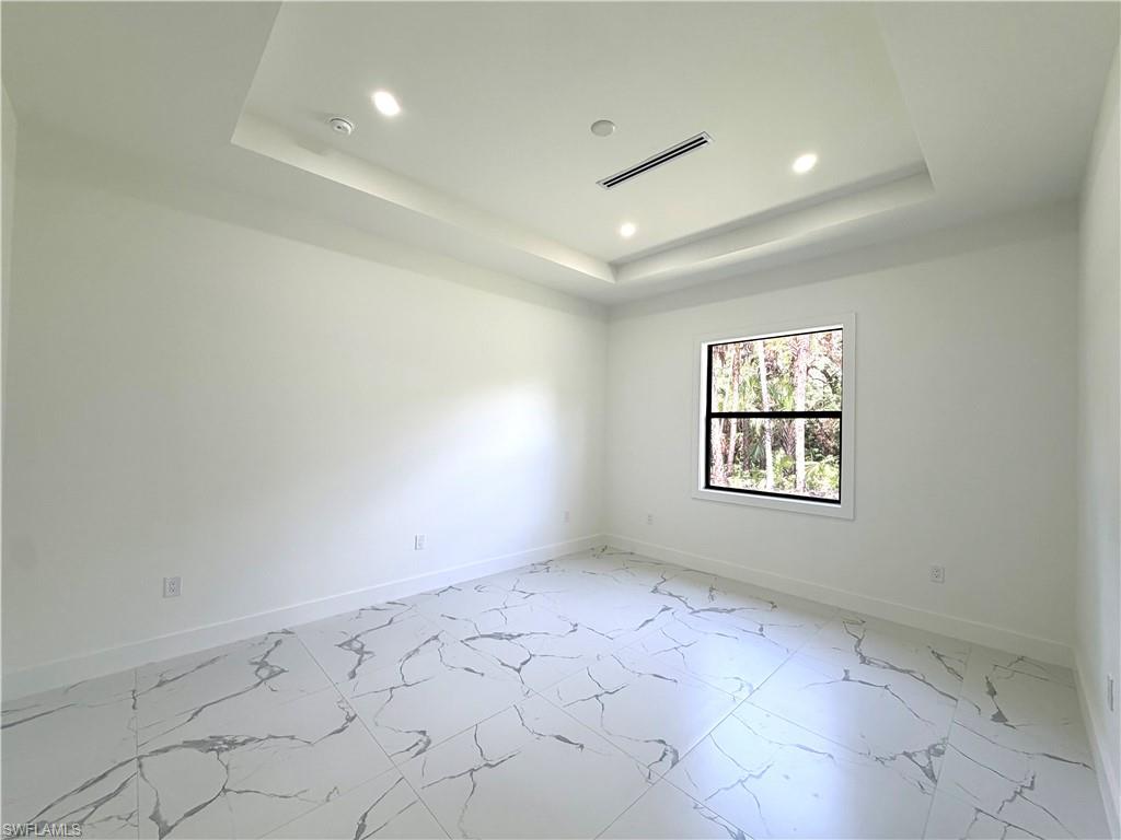 3257 Desoto Blvd S