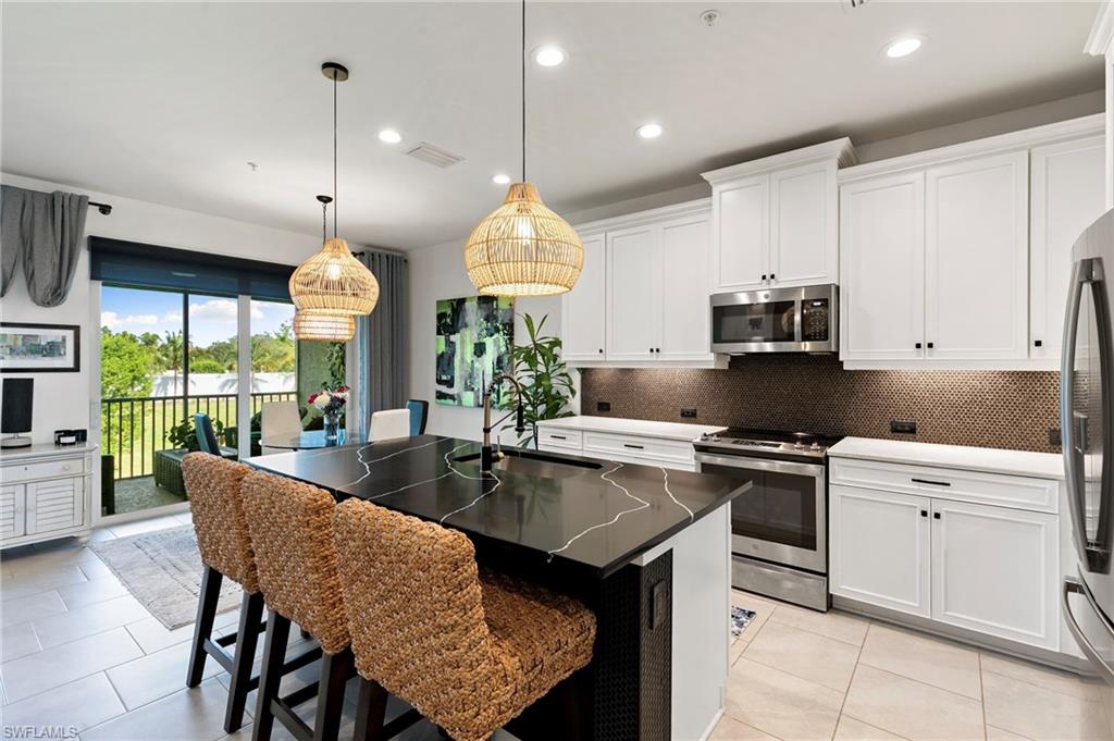 2567 Seychelles DR 207