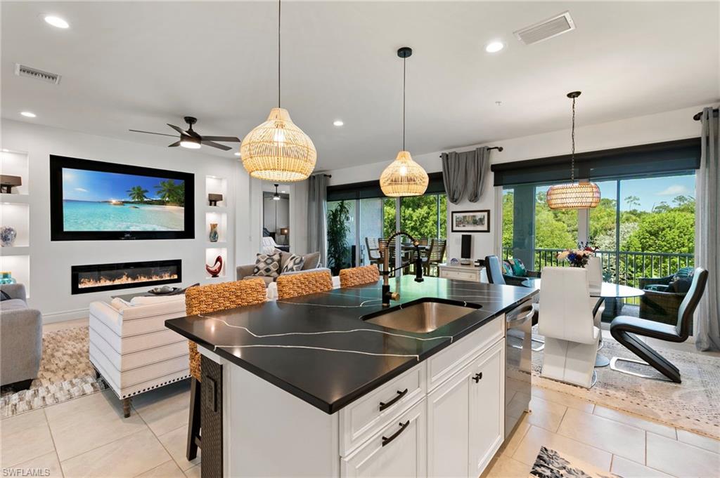 2567 Seychelles DR 207