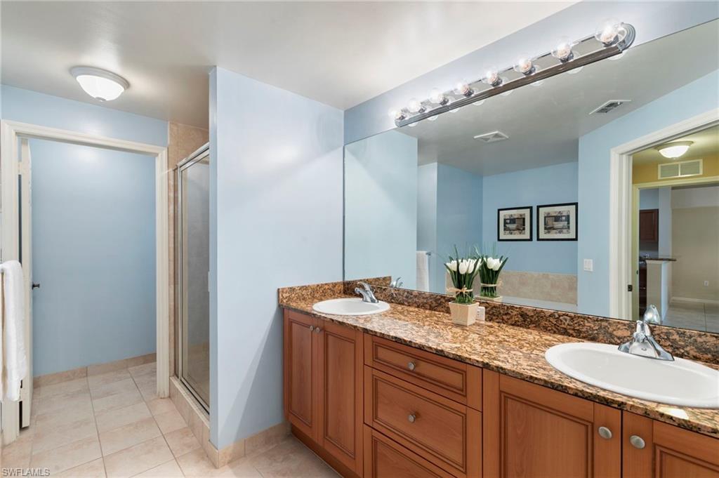 10009 Villagio Gardens LN 203