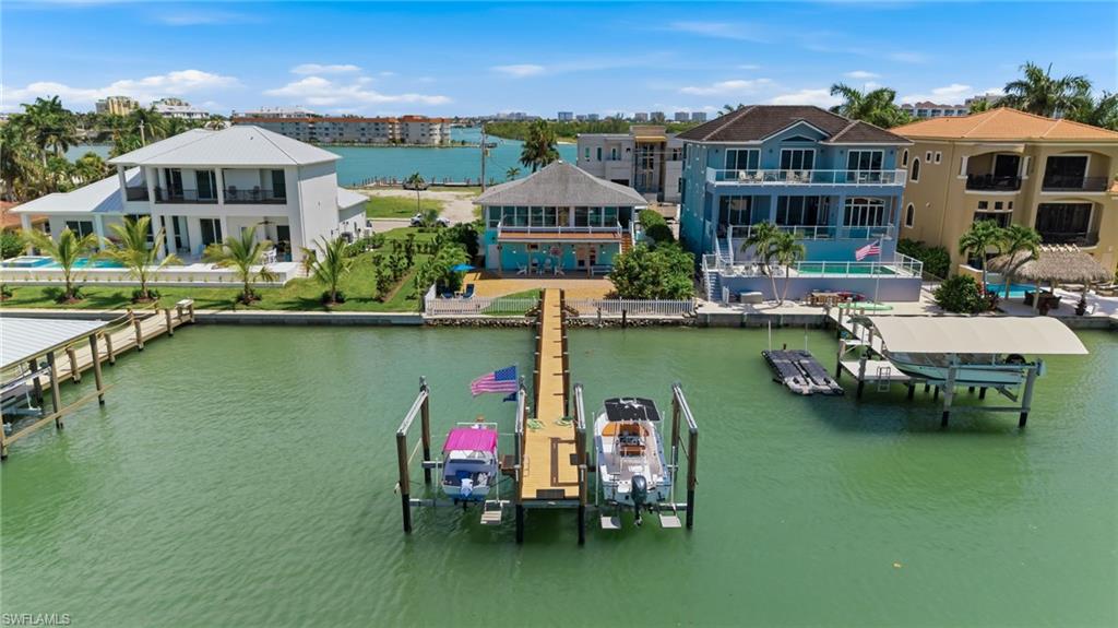 23 Pelican ST