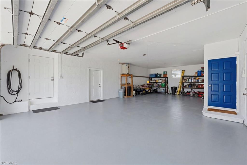 23 Pelican ST