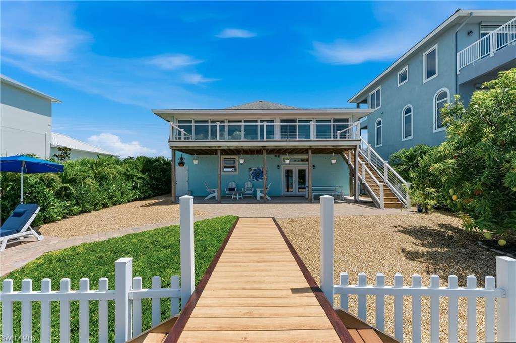 23 Pelican ST
