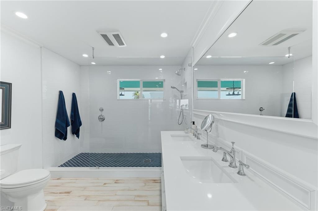 23 Pelican ST