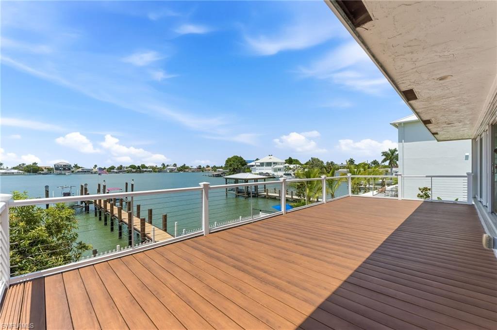 23 Pelican ST