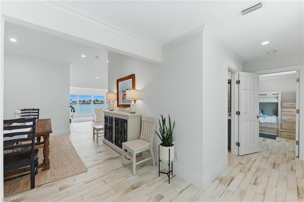 23 Pelican ST