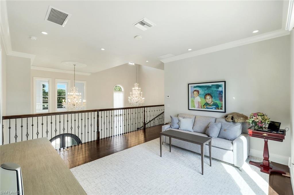 2558 Escada CT
