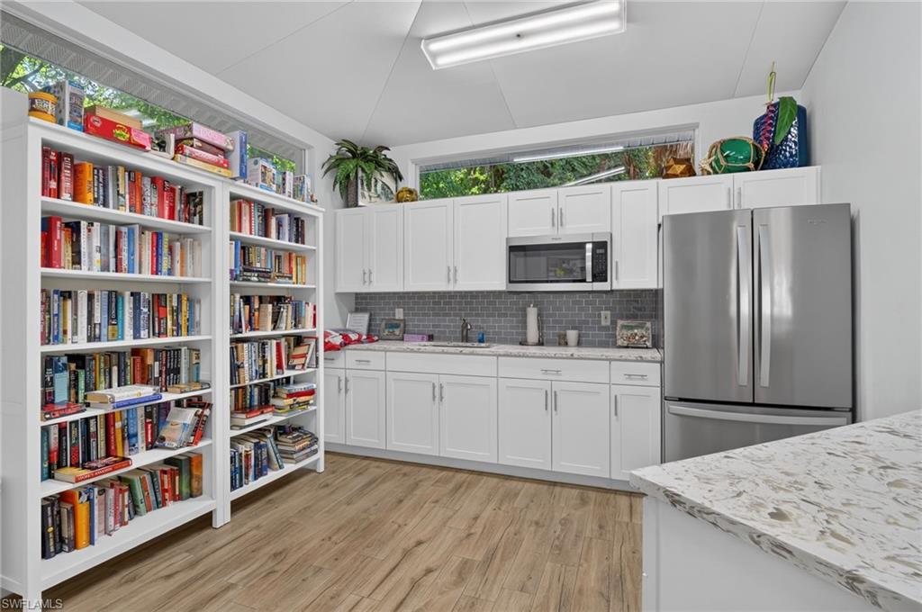 975 Tarpon Cove DR 103