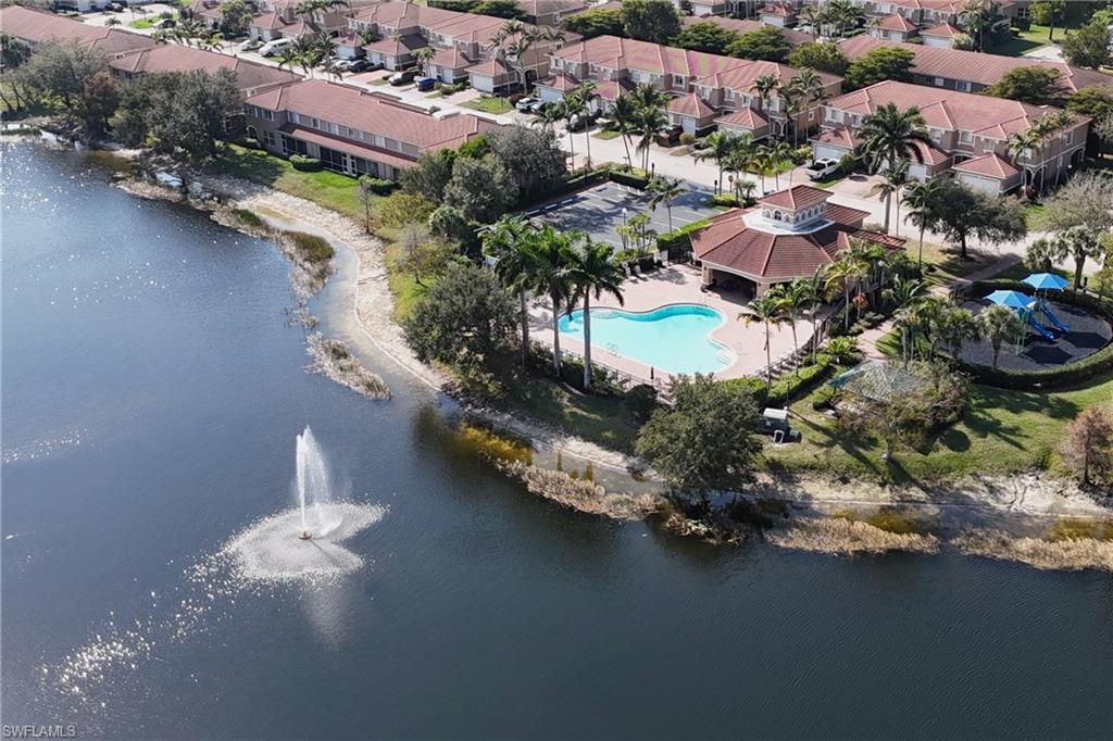 9544 Roundstone CIR