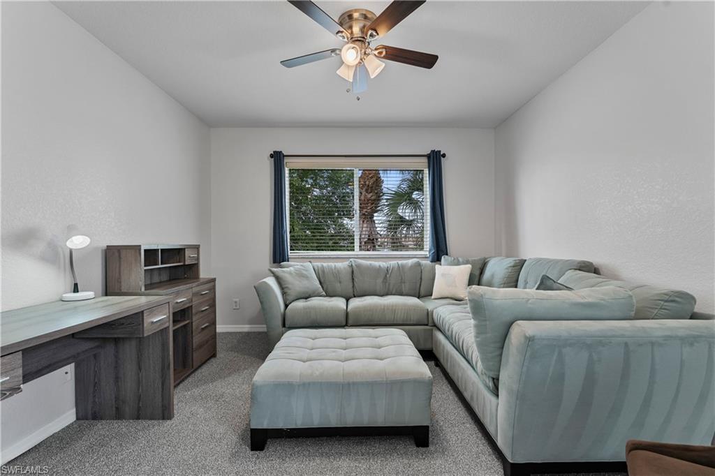 9544 Roundstone CIR