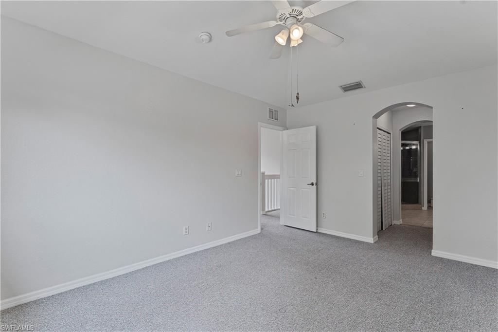 9544 Roundstone CIR