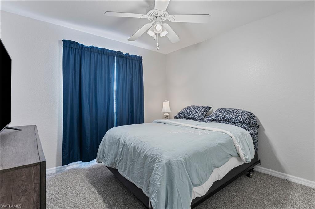 9544 Roundstone CIR