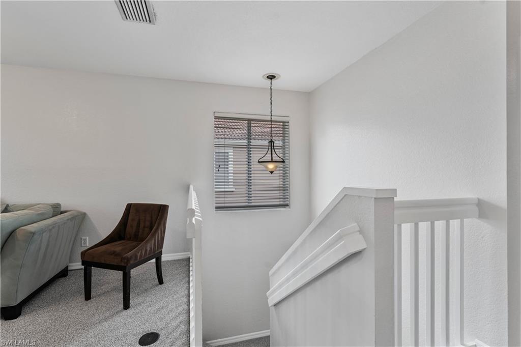 9544 Roundstone CIR